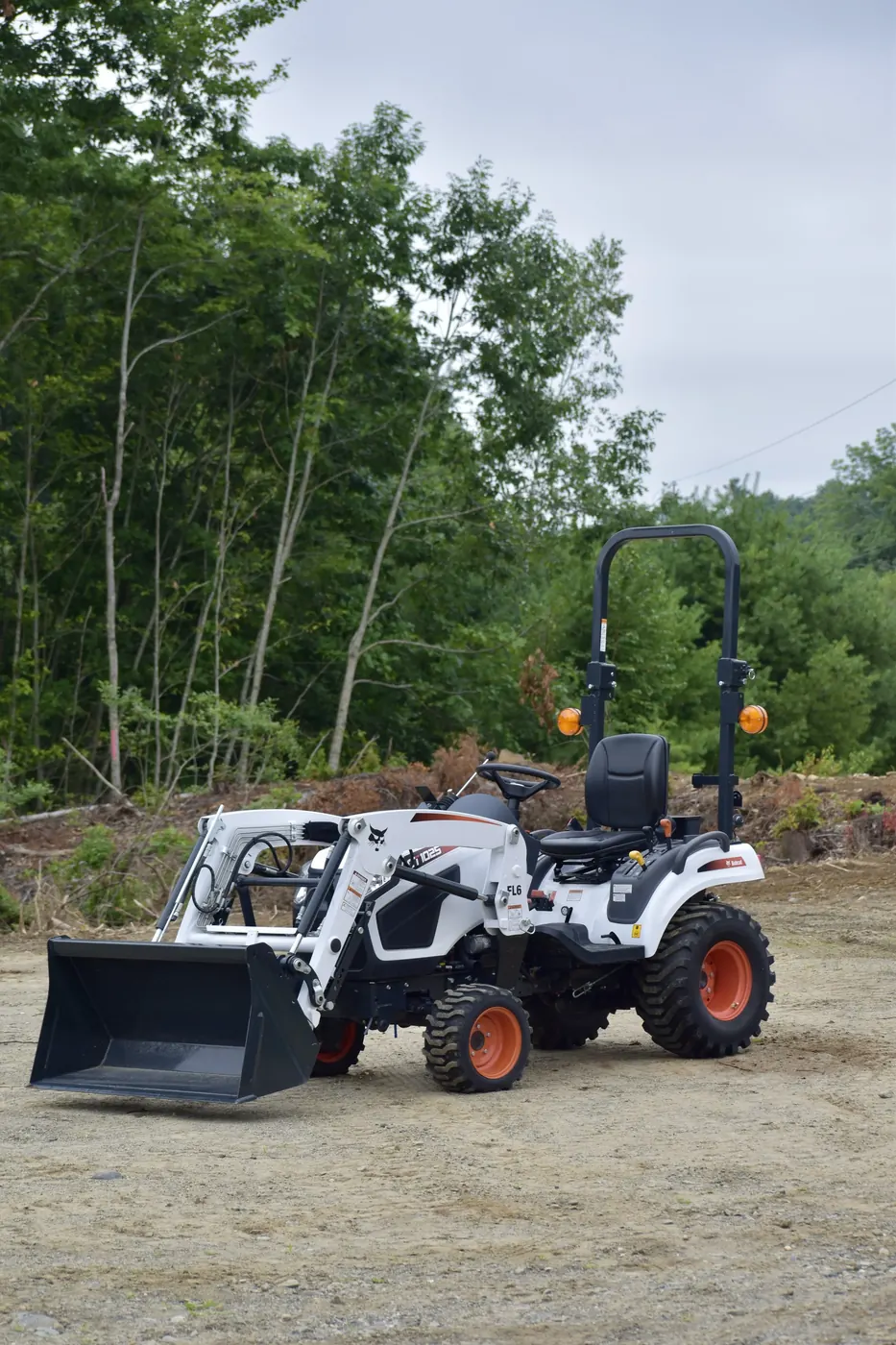 2025 Bobcat CT1025 compact tractor with FL6 front-end loader at Kirkpatrick Sales & Rentals